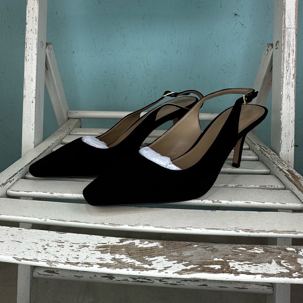 NEVER WORN- Ann Taylor - Evita Suede Slingback Pumps